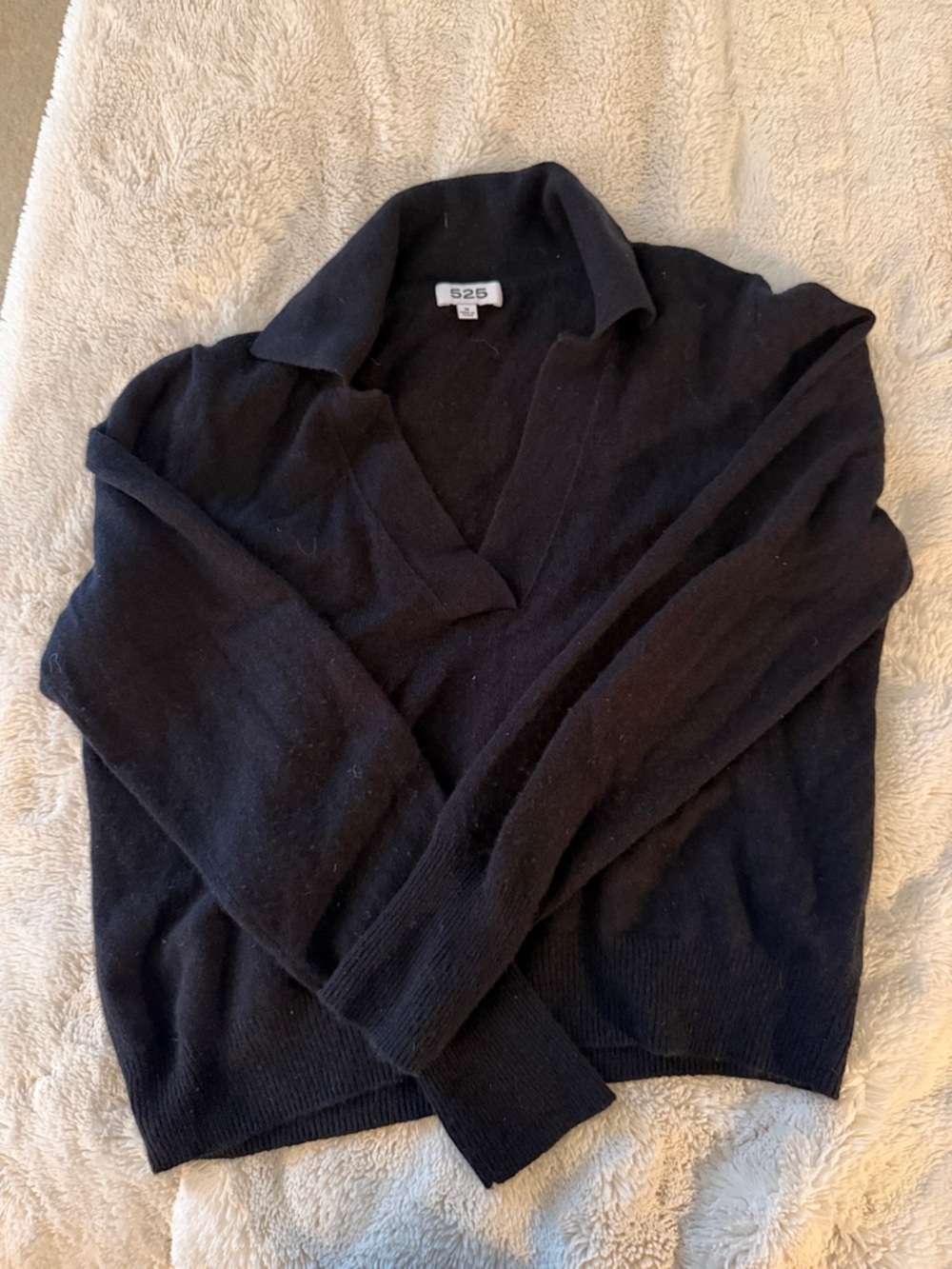 525 Black V-Neck Collared Sweater